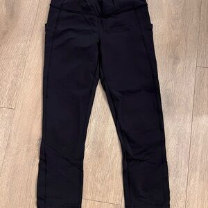 Lululemon capri leggings with pockets